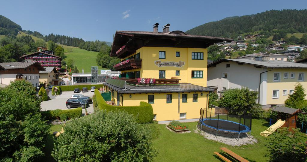 Hotel Pension Hubertus Zell am See Exterior photo